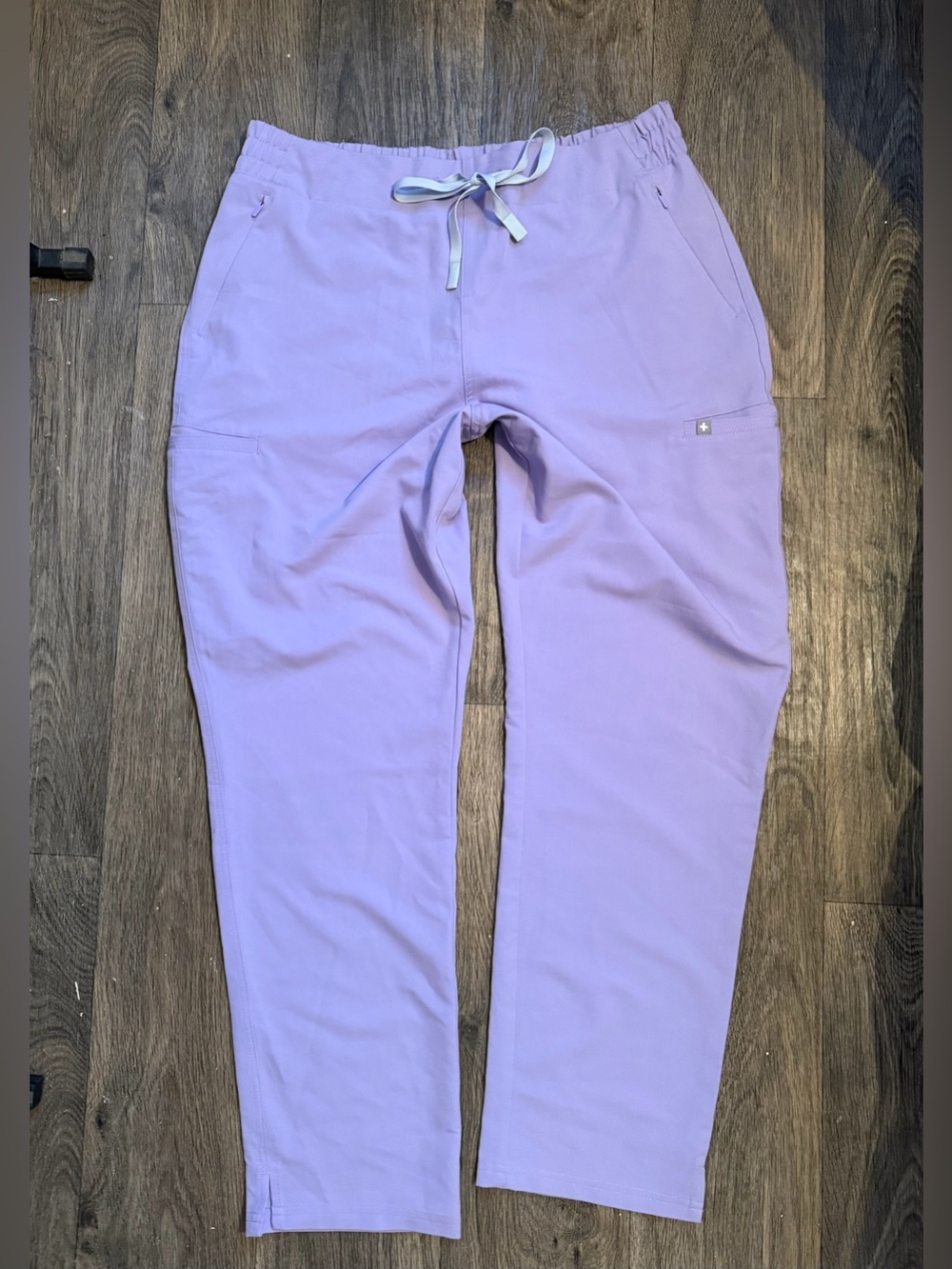 NWT FIGS Evan’s "Lavender Dew" Scrub pants XL